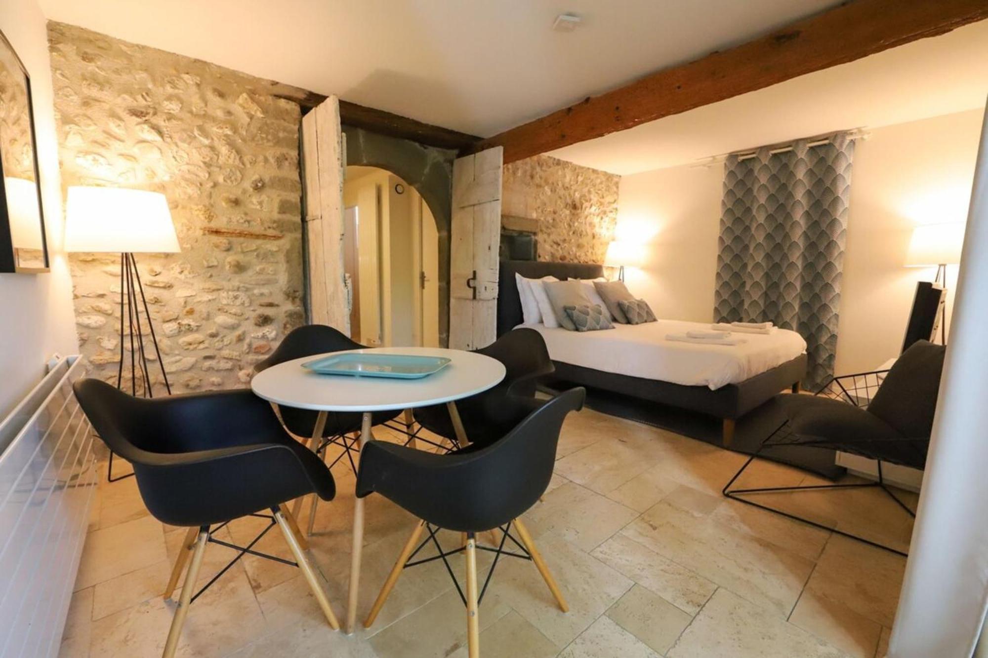 Pierres Plates Apartment Annecy Exterior photo